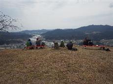 加茂山山頂で昼食